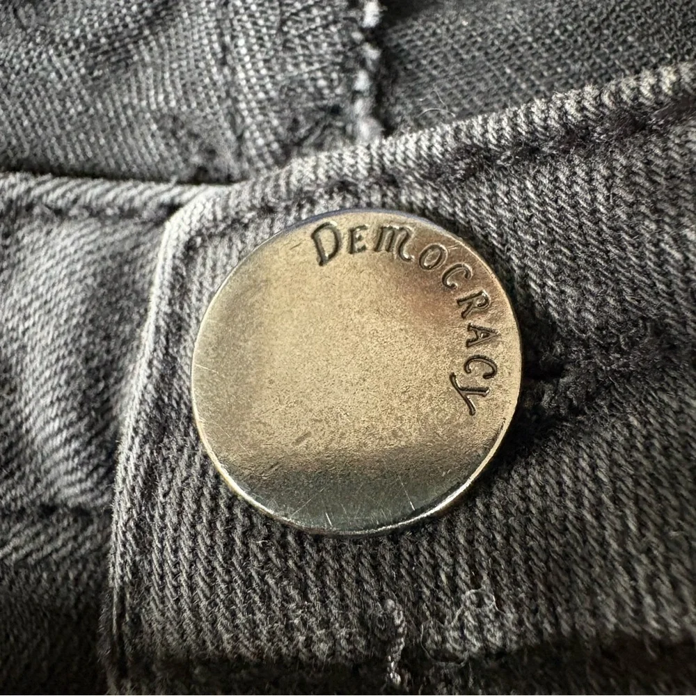 Democracy size 6 Grey High Rise Straight Leg Cropped Black Jeans Tiny Rinestones - Picture 12 of 12
